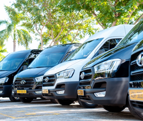 BÀN GIAO LÔ XE HYUNDAI SOLATI 16 CHỖ