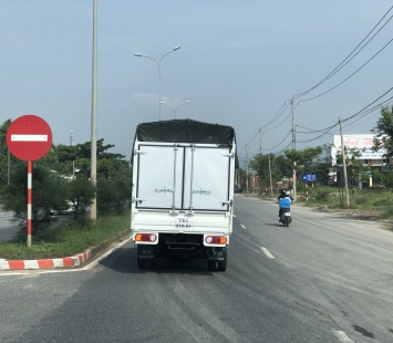 Trải nghiệm lái thử các dòng xe tải tại chợ Hòa Khánh - Đà Nẵng